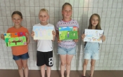 Uczniowie klasy III bioracy udzial w konkursie plastycznym Z rodzina najlepiej