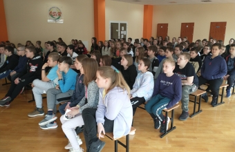 Spotkanie profilaktyczne z Dobromirem Makowskim – RapPedagogia.