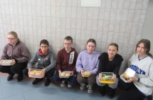 Uczniowie SP w Mailczewie podczas akcji Zdrowe Sniadanie Pudelkowe (10)
