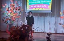 Uczniowie SP w Milaczewie podczas XIV Przegladu Piosenki Dzieciecej i Mlodziezowej Na wesola nute (4)