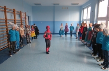 Udzial uczniow SP w Milaczewie w akcji Dzien Postaci z Bajek (10)