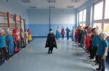 Udzial uczniow SP w Milaczewie w akcji Dzien Postaci z Bajek (6)