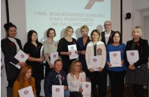 Uczen Kacper Kolodziej wyrozniony podczas podsumowania powiatowego konkursu Uzaleznienia sprzyjaja HIV (3)