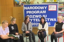 Uczniowie klasy 3 podczas realizacji Narodowego Programu Rozwoju Czytelnictwa (12)