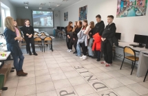 Uczniowie klasy VIII SP w Milaczewie podczas Wieczoru Nauki w ZSR CKP Kaczki Srednie (12)