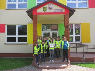 Piesza wycieczka uczniow klasy V i VI SP w Milaczewie (3)