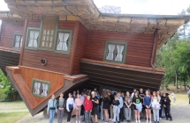 Uczniowie klas IV-VIII SP w Milaczewie podczas wycieczki Szymbark- Gdansk-Gdynia (11)