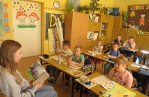 Uczniowie SP w Milaczewie podczas Dnia Glosego Czytania (3)