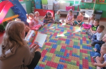 Uczniowie SP w Milaczewie podczas Dnia Glosego Czytania (6)