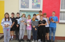 Dzieci z oddzialu przedszkolnego oraz uczniowie klas I-VIII podczas Tygodnia dbania o relacje (19)