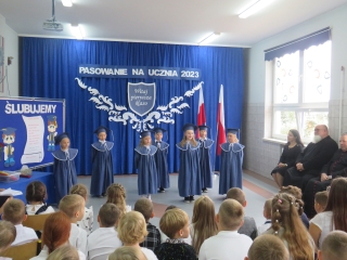 Pasowanie na ucznia SP w Milaczewie (10)
