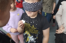 poznajemy przedmioty za pomoca zmyslu smaku