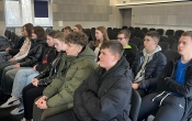 Uczniowie klasy VIII SP w Milaczewie podczas Wierczoru Nauki w ZSR CKP w Kaczkach Srednich (22)