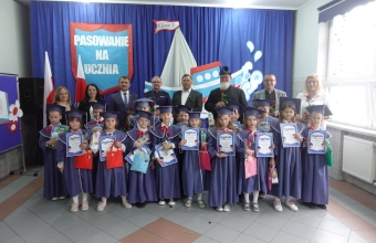 Pasowanie na ucznia SP w Milaczewie (13)