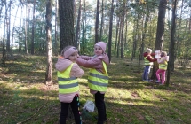 Dzieci z oddzialu przedszkolnego oraz uczniowie klas I-III SP w Milaczewie podczas wyciecz (5)