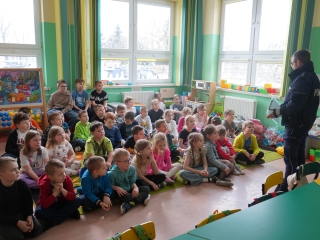 Spotkanie z policjantem- ferie (2)