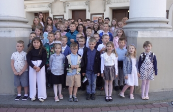 Wyjazd do teatru na spektakl Dzikie labedzie (2)