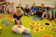 Udzial dzieci z oddzialu przedszkolnego oraz uczniow klas I-VIII SP w Milaczewie w Biciu R (5)